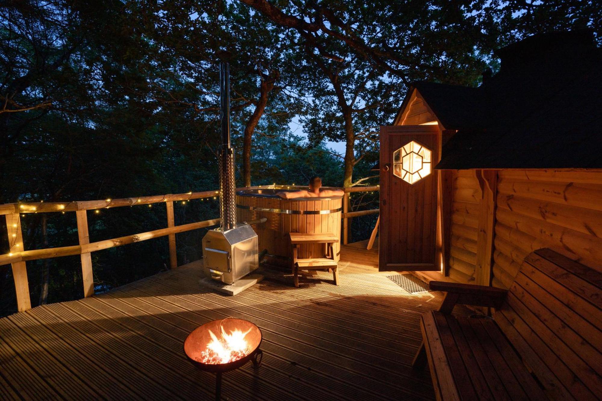 Chestnut Tree House With Hot Tub & Sauna Barmouth Exterior photo