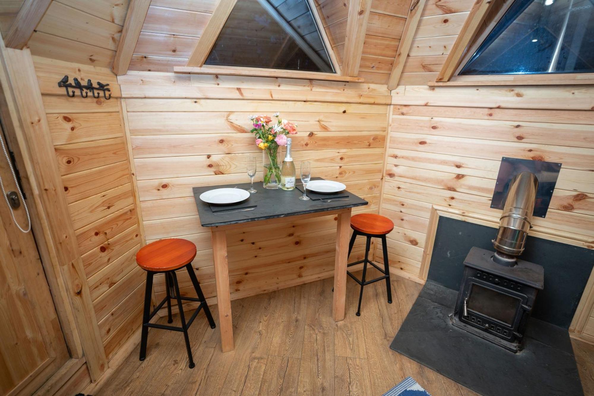 Chestnut Tree House With Hot Tub & Sauna Barmouth Exterior photo