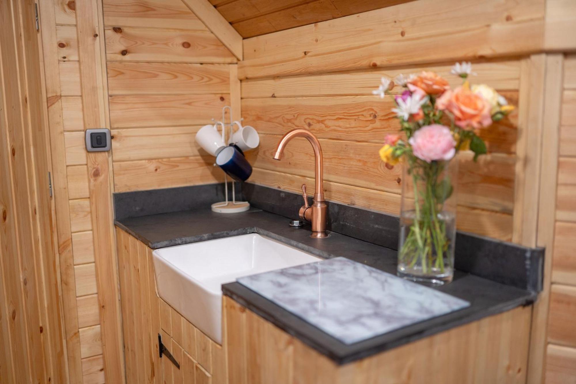 Chestnut Tree House With Hot Tub & Sauna Barmouth Exterior photo